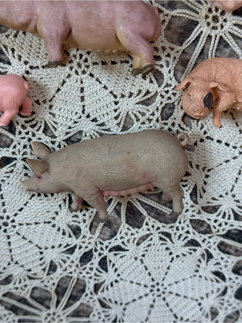 Vintage Pig Figurine Lot of 5 – Farm Animal Miniatures Mixed Styles